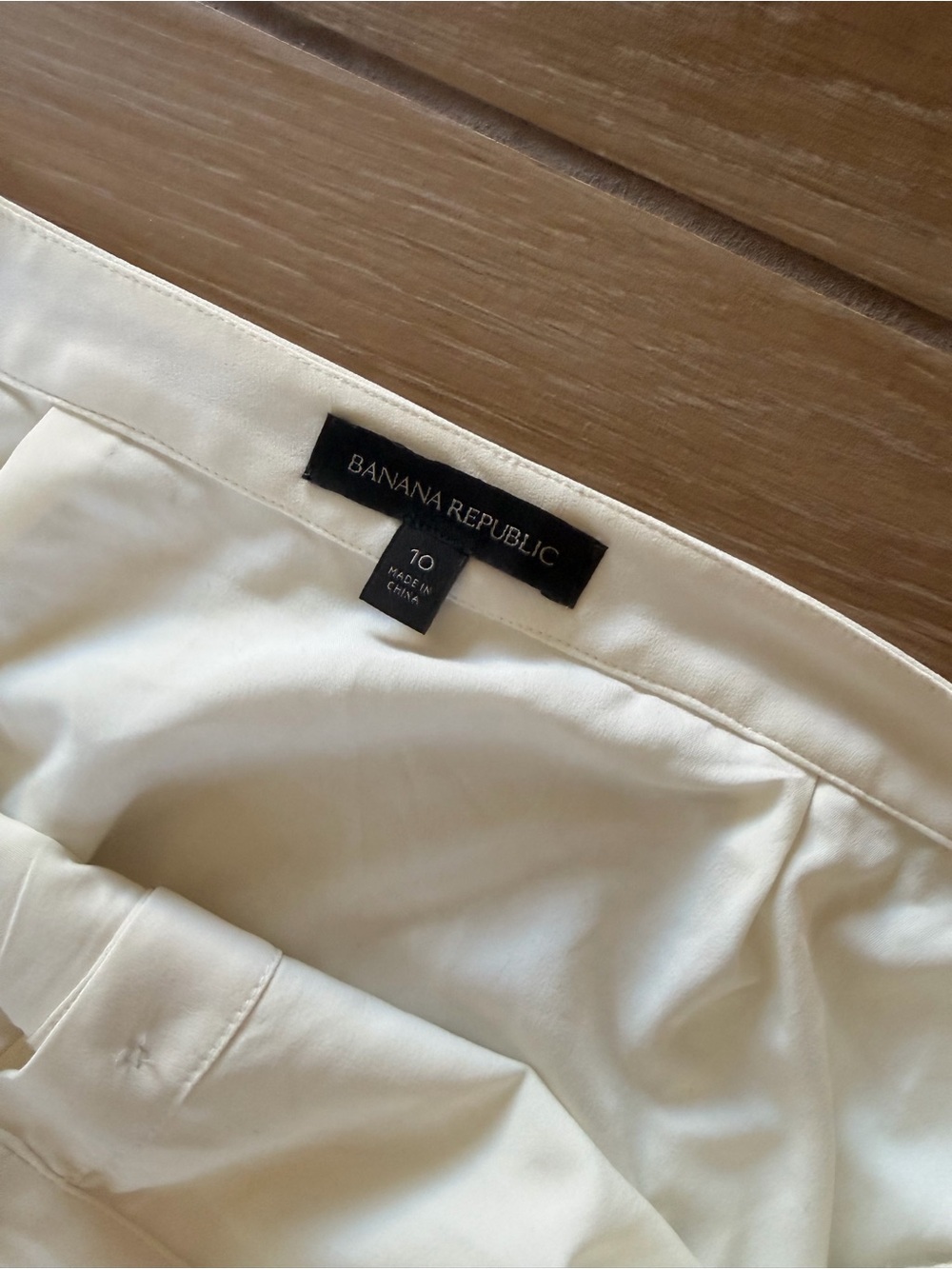 Banana Republic Cream Pleated Button-Front Midi Skirt - Picture 2 of 4